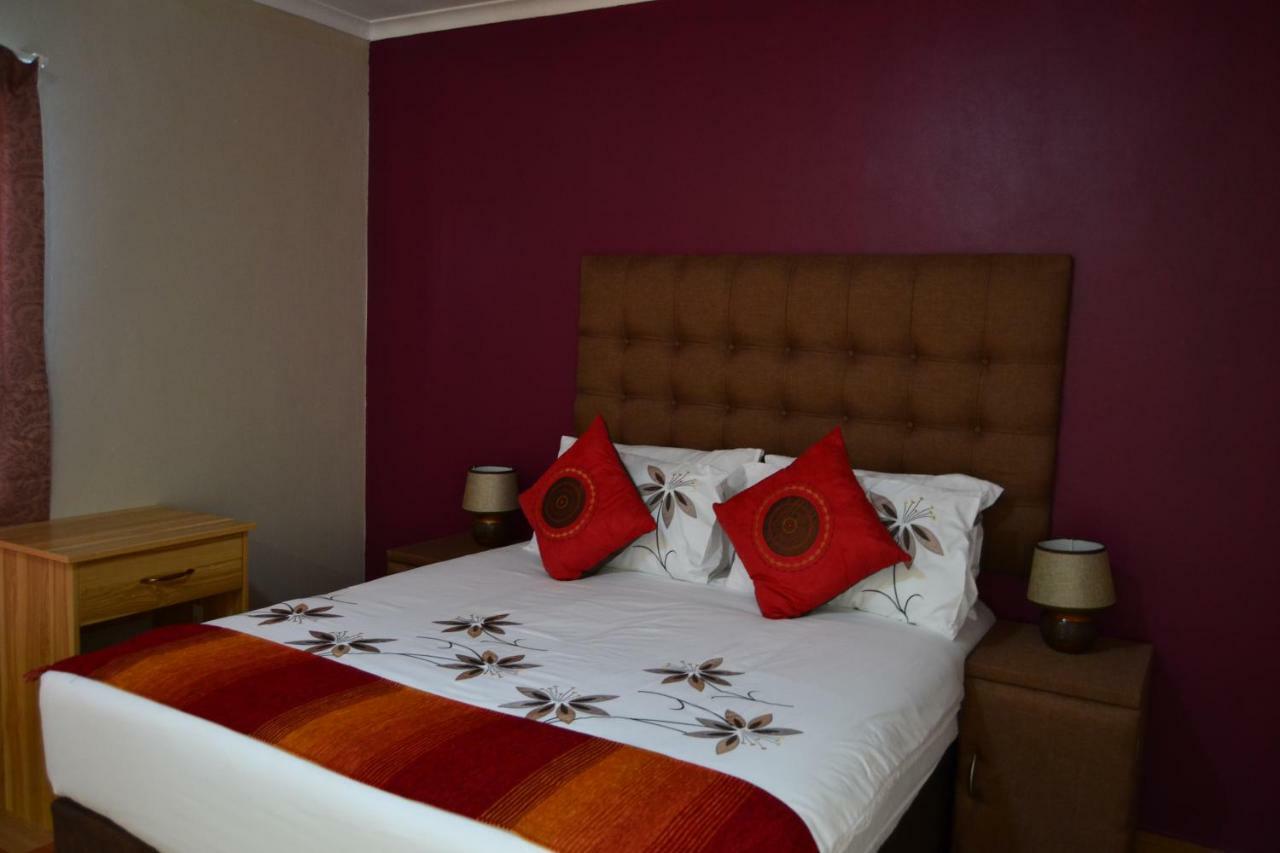 Lalani Prestige Guesthouse Nata Extérieur photo