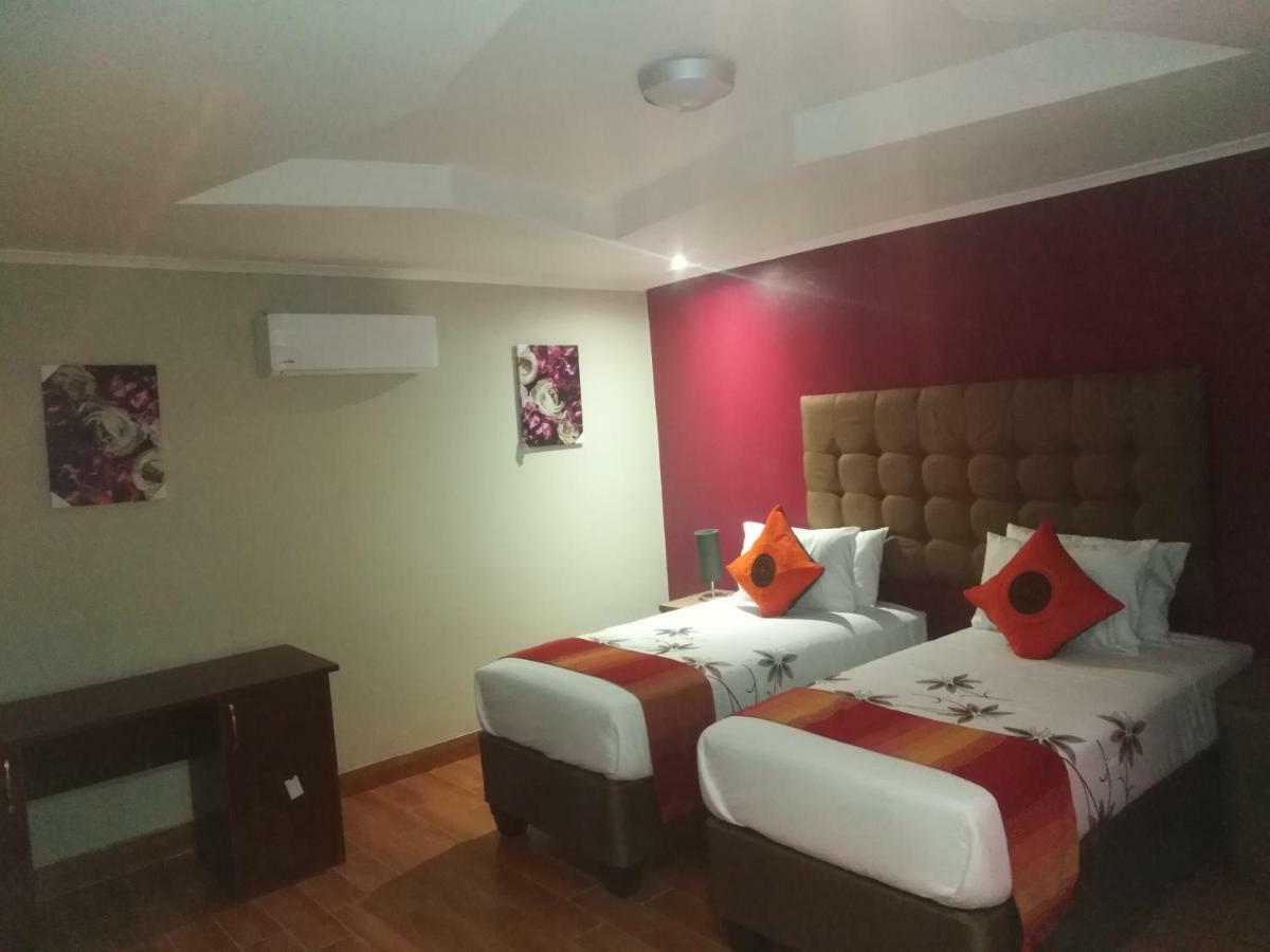 Lalani Prestige Guesthouse Nata Extérieur photo